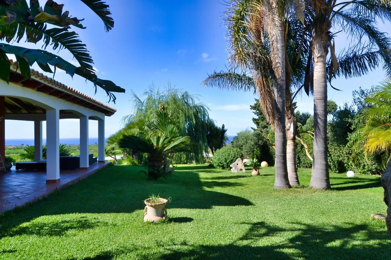 Musa Sea Lodge トラッペート ヴィラ