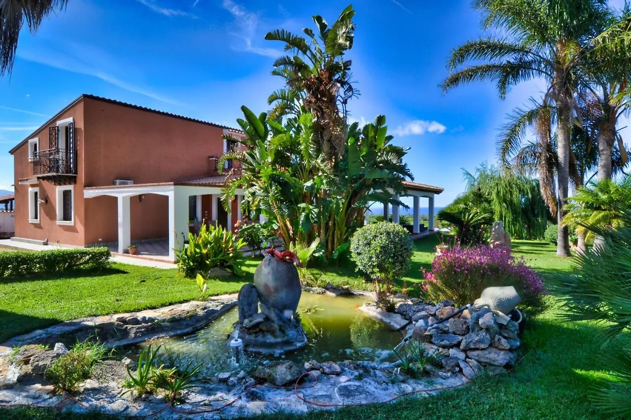ヴィラ Musa Sea Lodge トラッペート